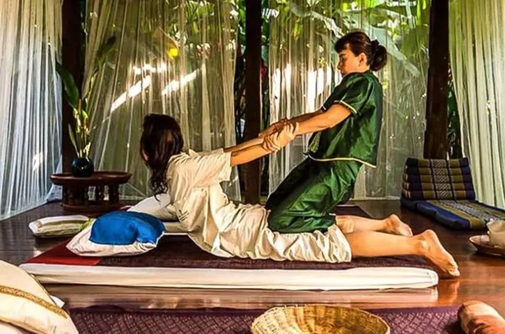 在三亚体验独特的瑜伽养生SPA，重拾活力与美丽